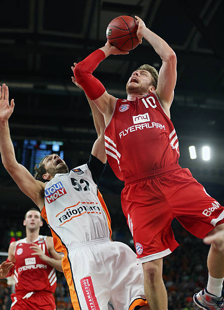 力挽狂澜 力挽狂澜